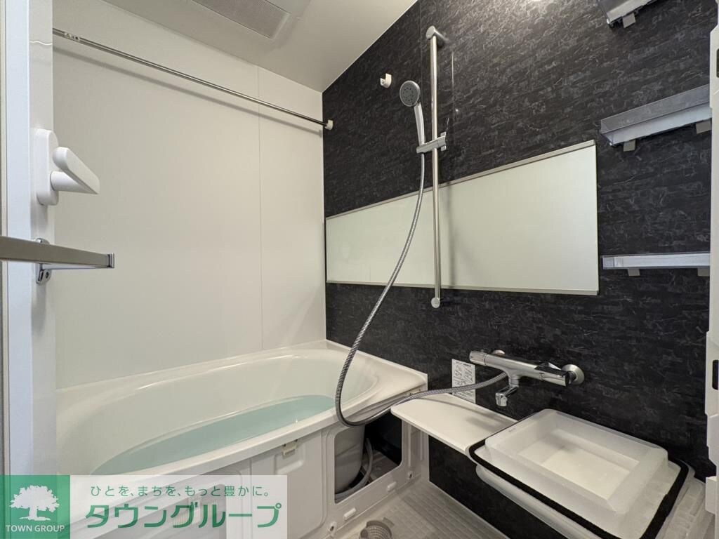 ROOTs Shinjuku Wakamatsuchoの物件内観写真