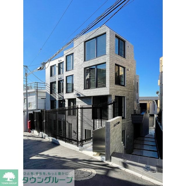 AGRATIO目黒諏訪山の物件外観写真