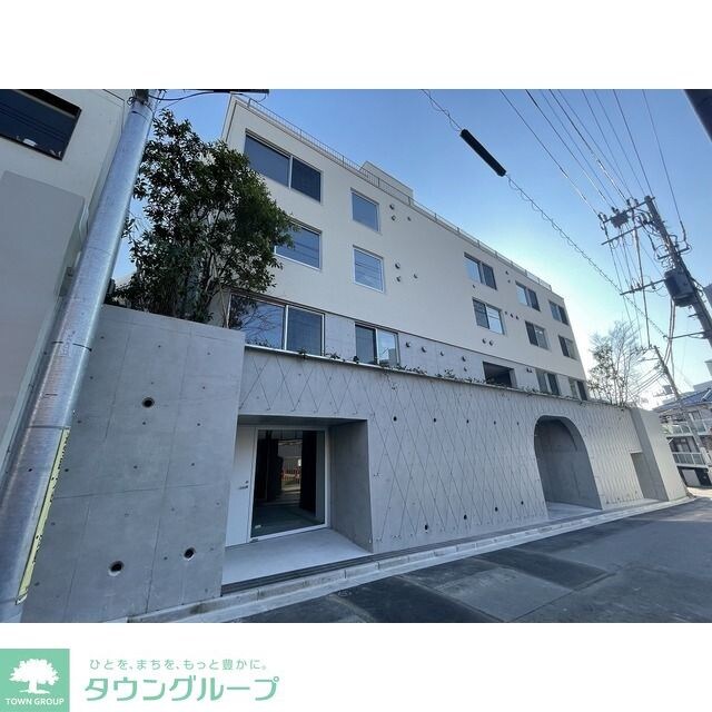 神宮前マンションの物件外観写真