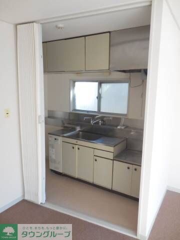 赤坂南部坂ハイツの物件内観写真