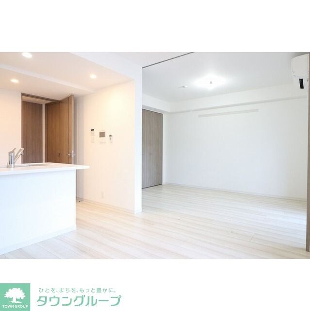 コンフォリア新宿の物件内観写真