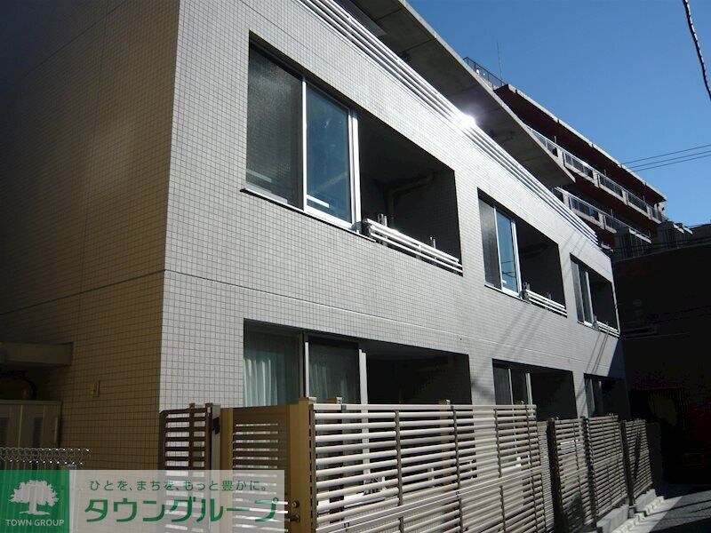 プラッサ西参道の物件外観写真