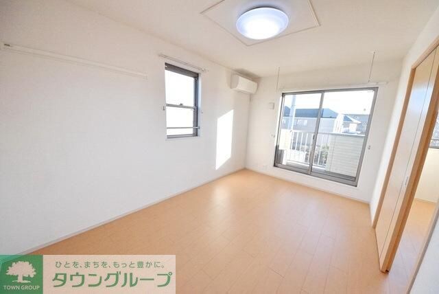 パインコートの物件内観写真