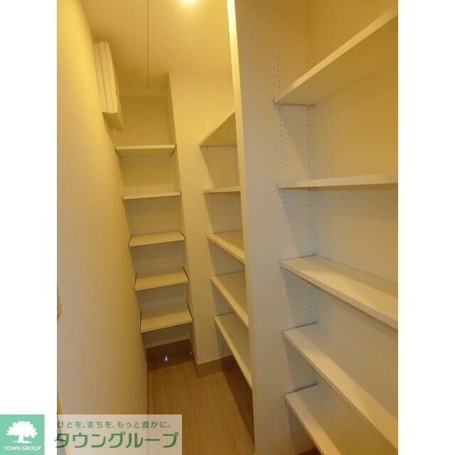 ドゥーエ西大島IIIの物件内観写真