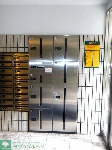 リヴィエルバーグ西大島の物件内観写真