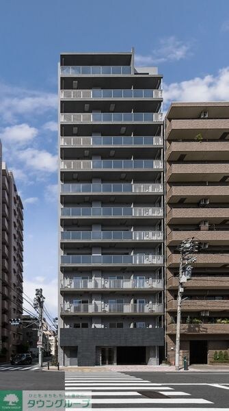 シーズンフラッツ元浅草4丁目の物件外観写真