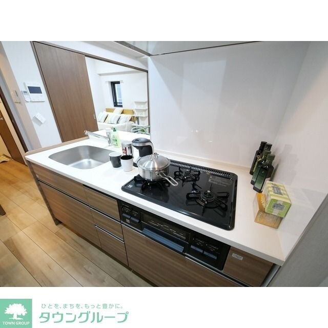 PEAKS神田の物件内観写真