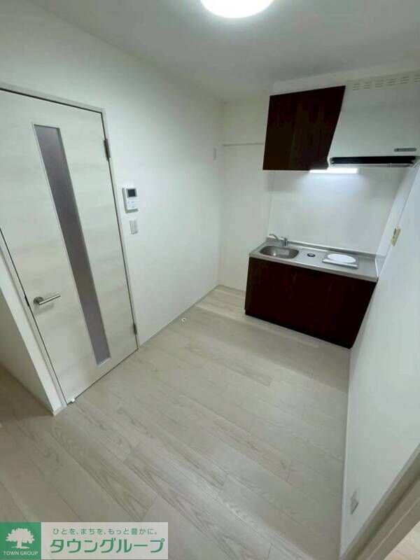 ニューハイツ八丁堀の物件内観写真