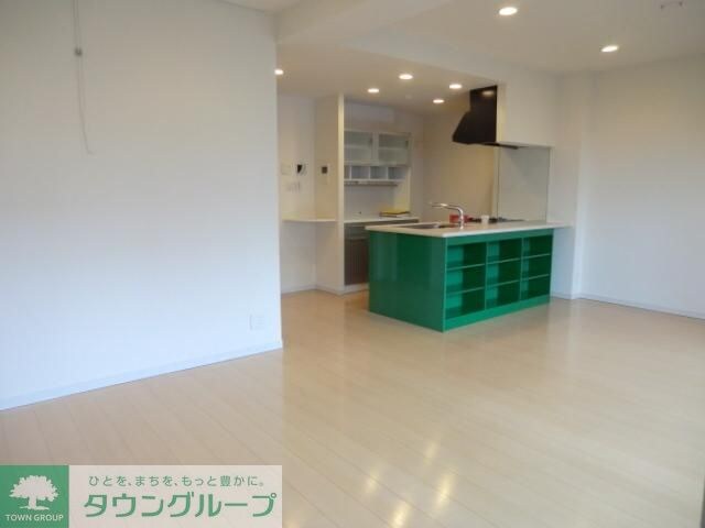 ロイヤルパークス新田の物件内観写真