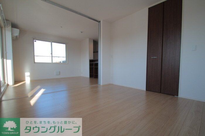 moon bow (ムーン ボ-)の物件内観写真