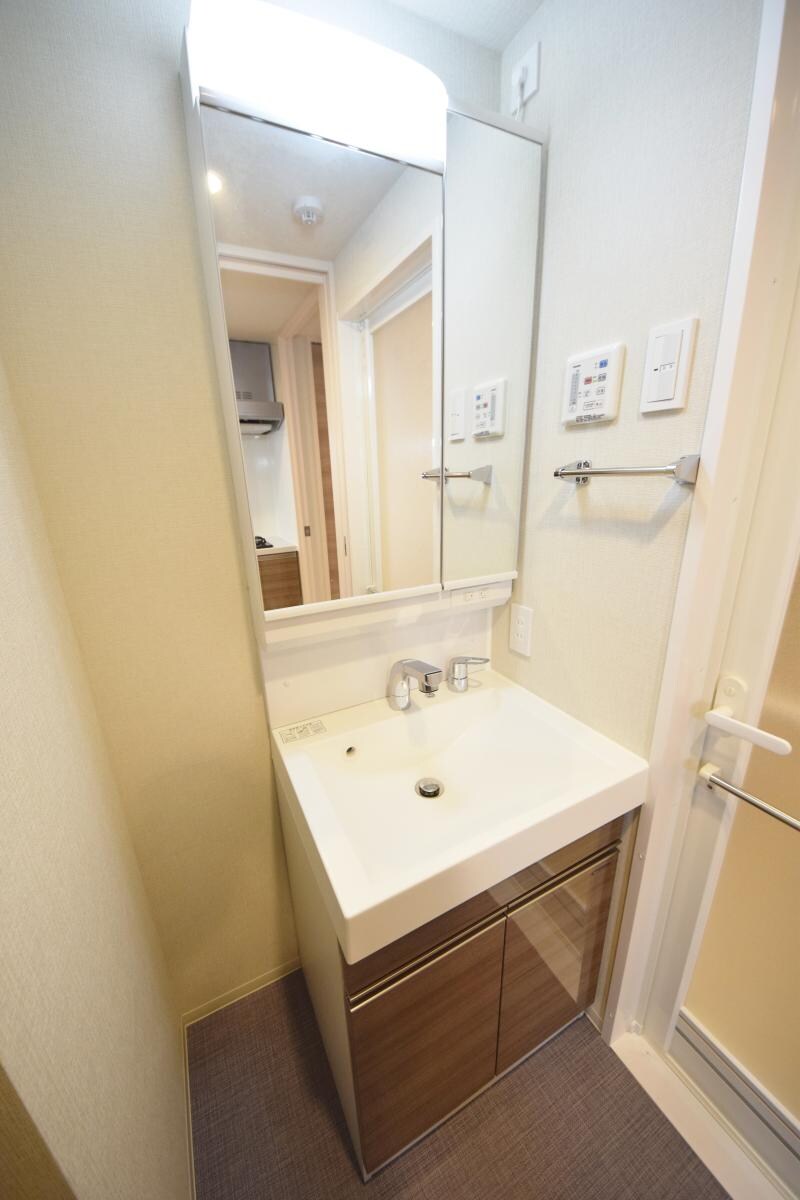 ロイジェント上野桜木の物件内観写真