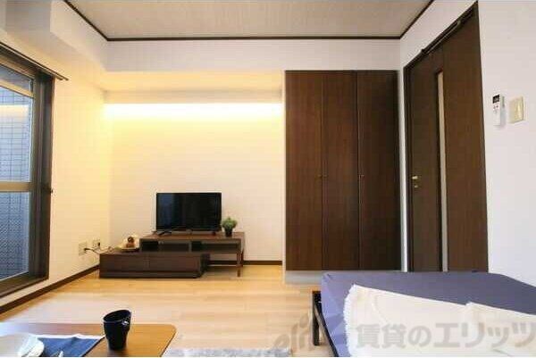 アスール江坂の物件内観写真