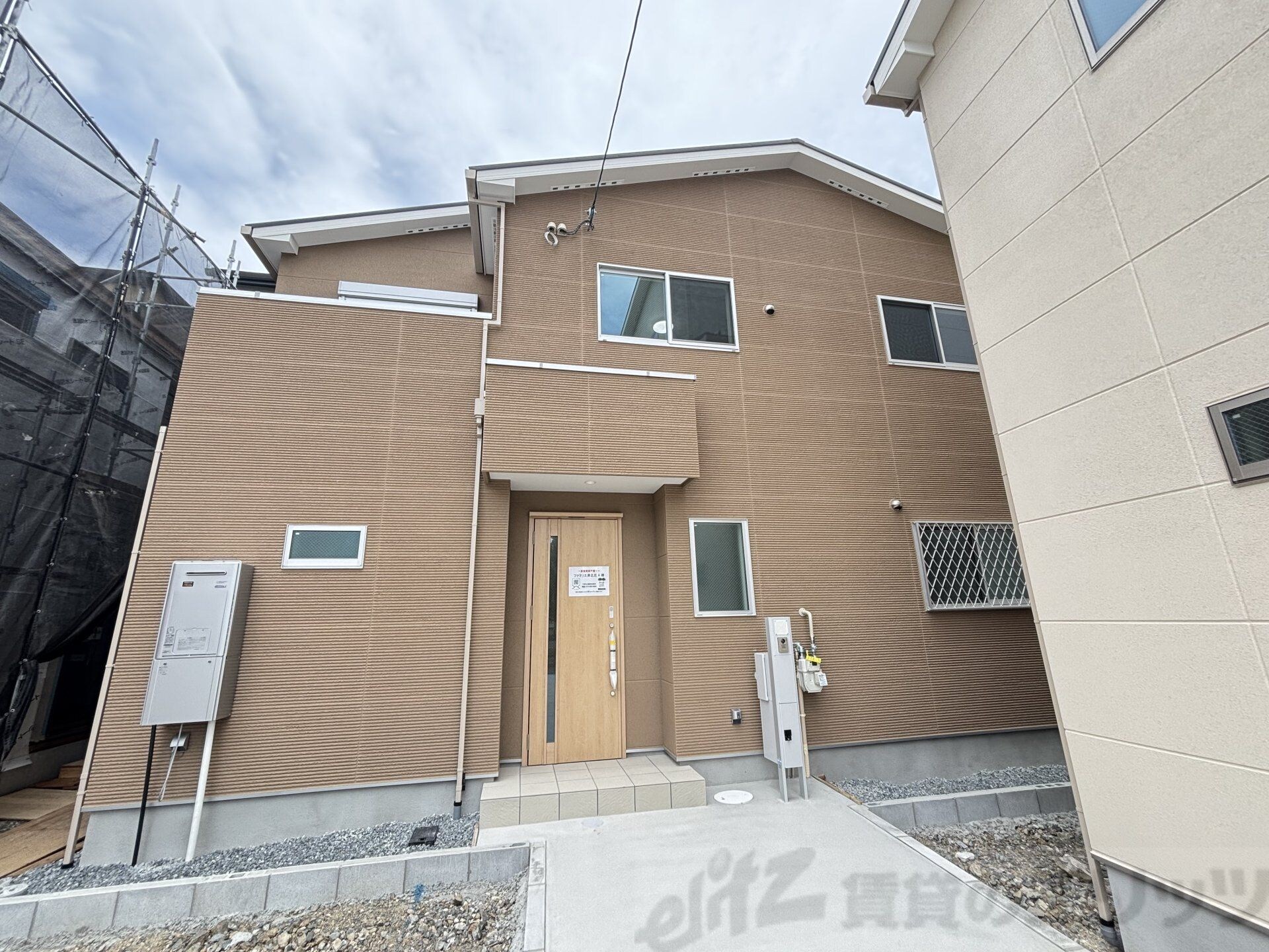 ファミリエ津之江A棟の物件外観写真