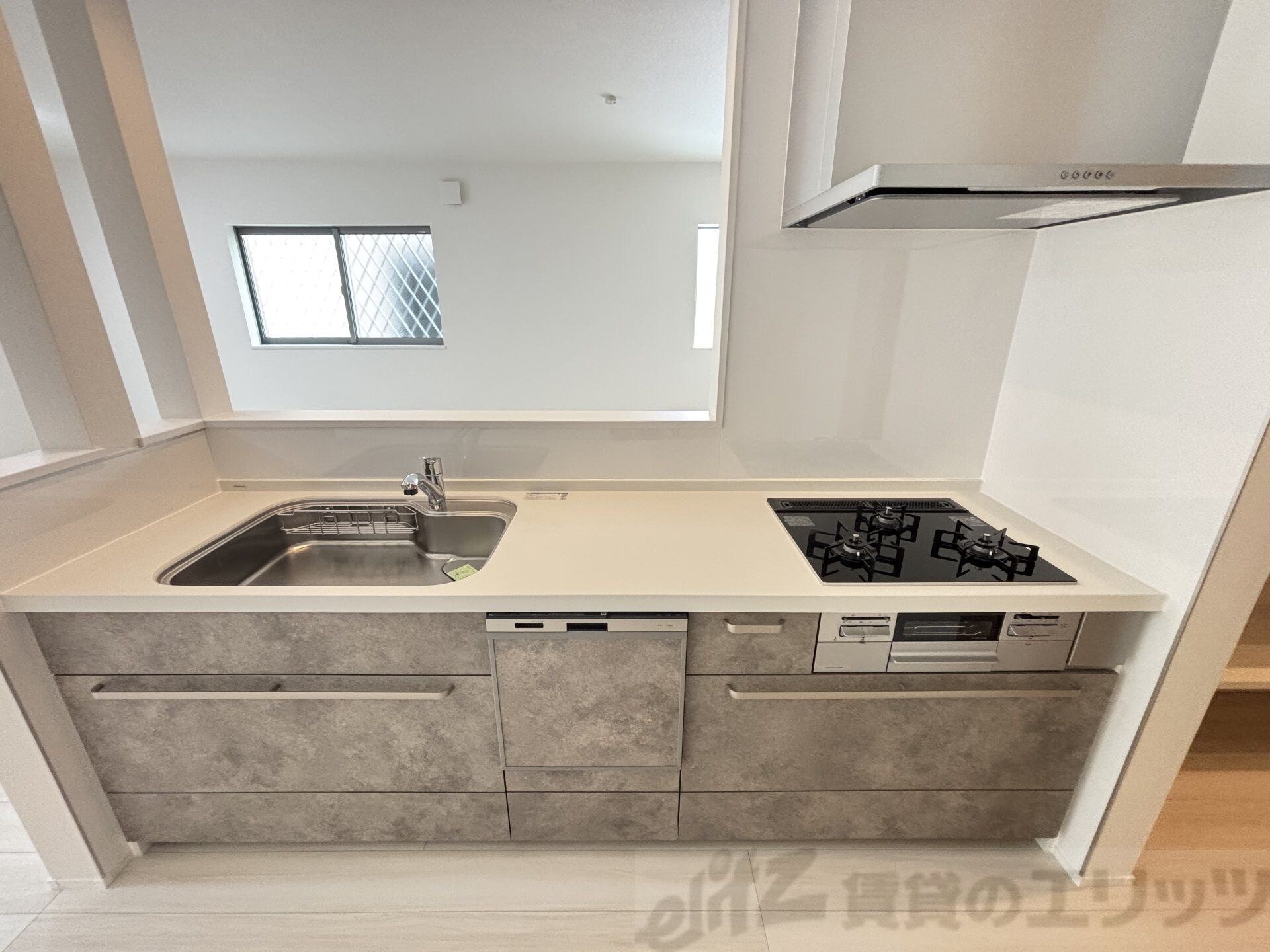 ファミリエ津之江A棟の物件内観写真