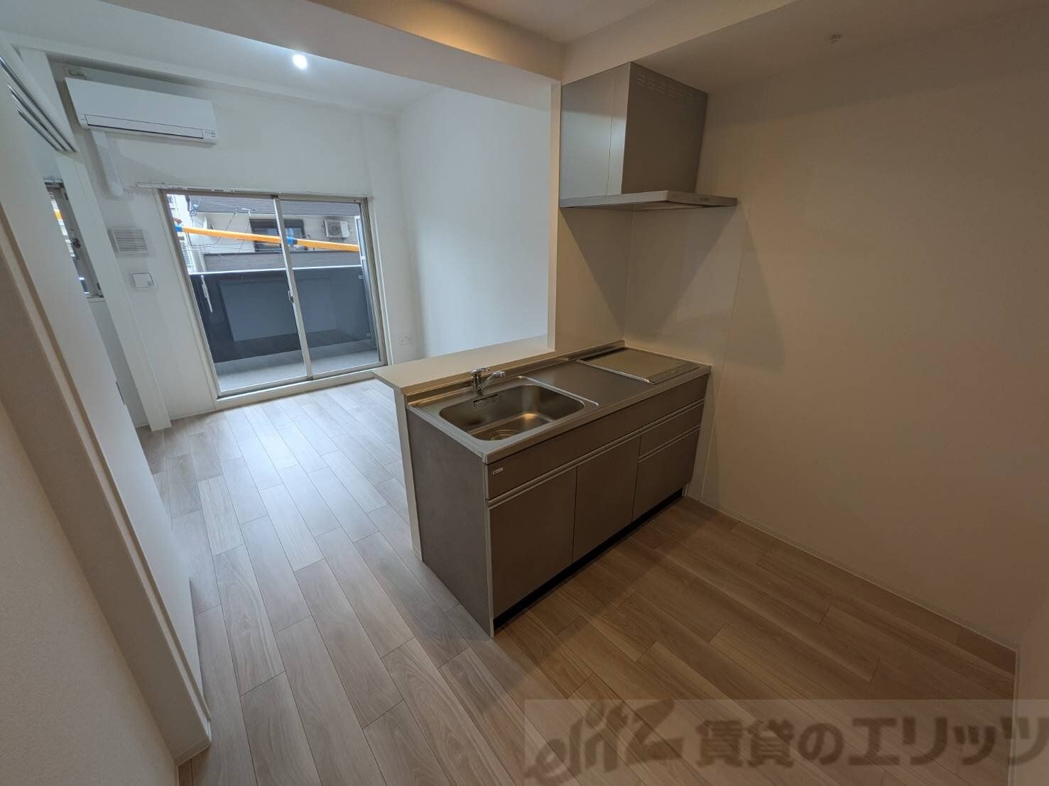 セレニテ江坂エクラの物件内観写真