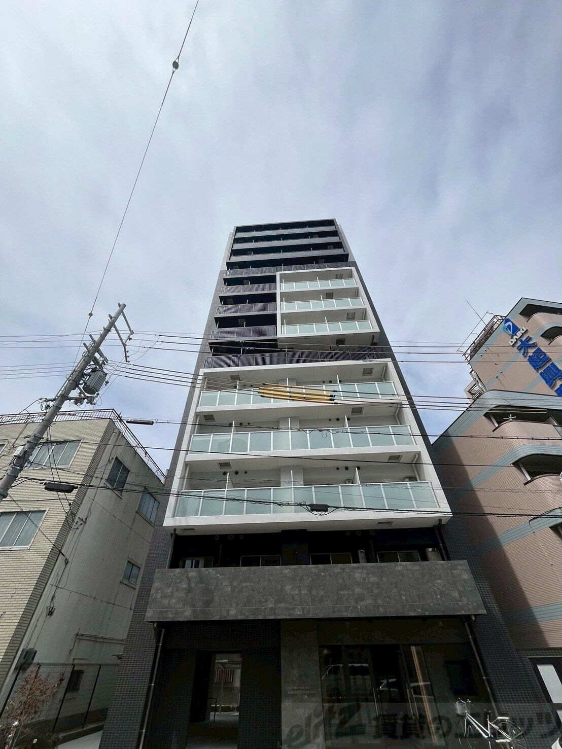 プレサンスNEO上新庄PRIMECRUISの物件外観写真