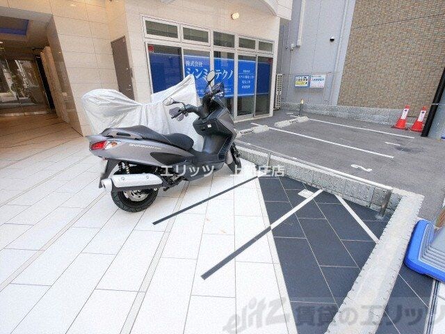 セレニテ梅田ESTの物件内観写真