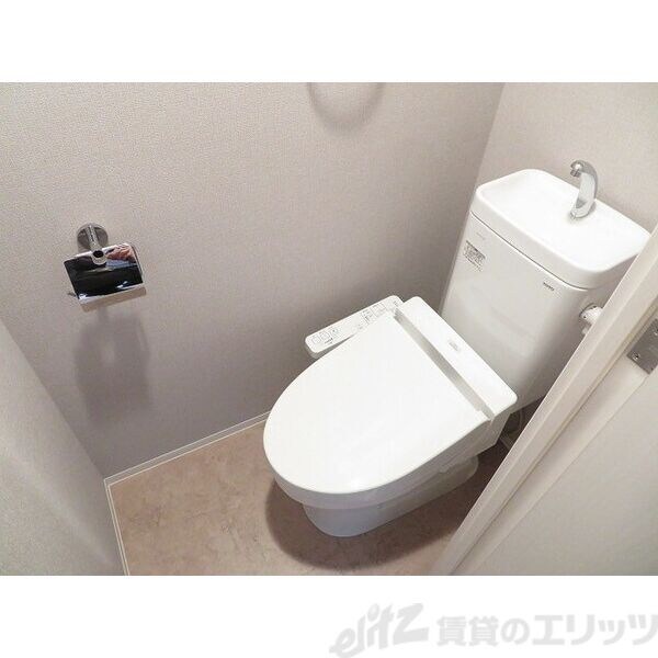 スペーシア江坂広芝町の物件内観写真