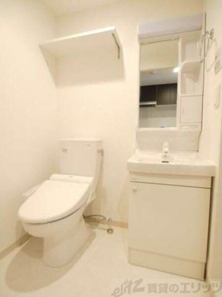 エステムコート新大阪VIIIレヴォリスの物件内観写真