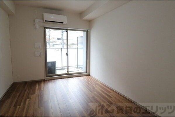コンフォリア・リヴ新大阪Qの物件内観写真