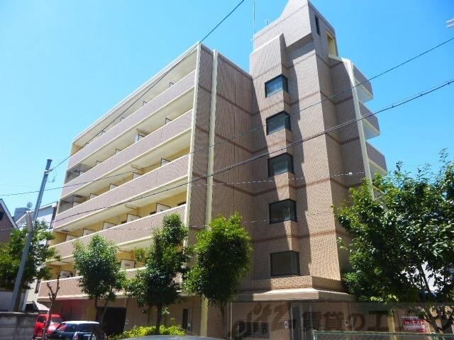 ジュネス高槻の物件外観写真