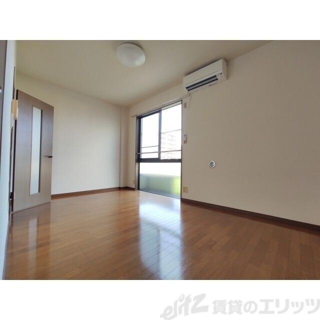 アンプルール茨木の物件内観写真