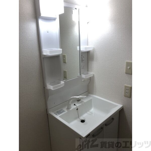 ウイニング・パラ江坂の物件内観写真