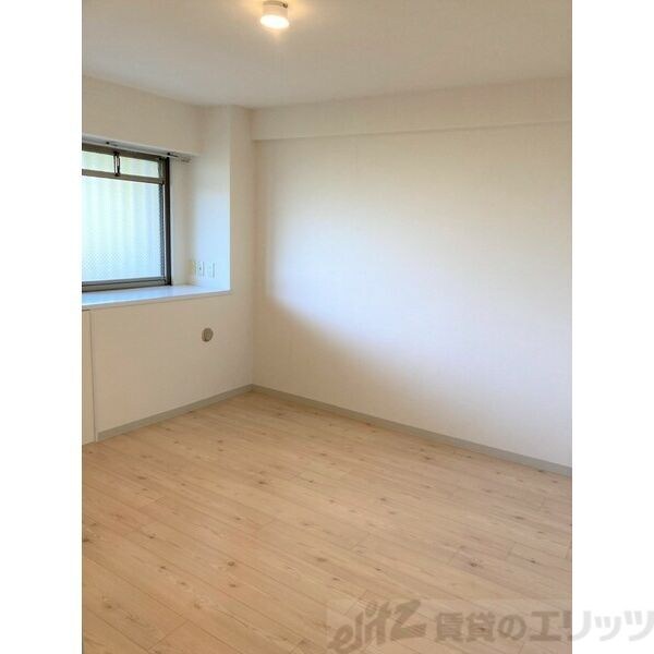 アーバンパーク緑地公園の物件内観写真