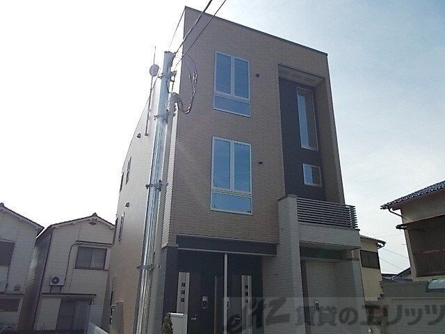 ソレイユ上野の物件外観写真