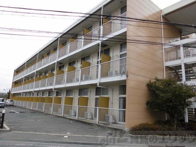 レオパレスグラン ビュイッソンの物件外観写真