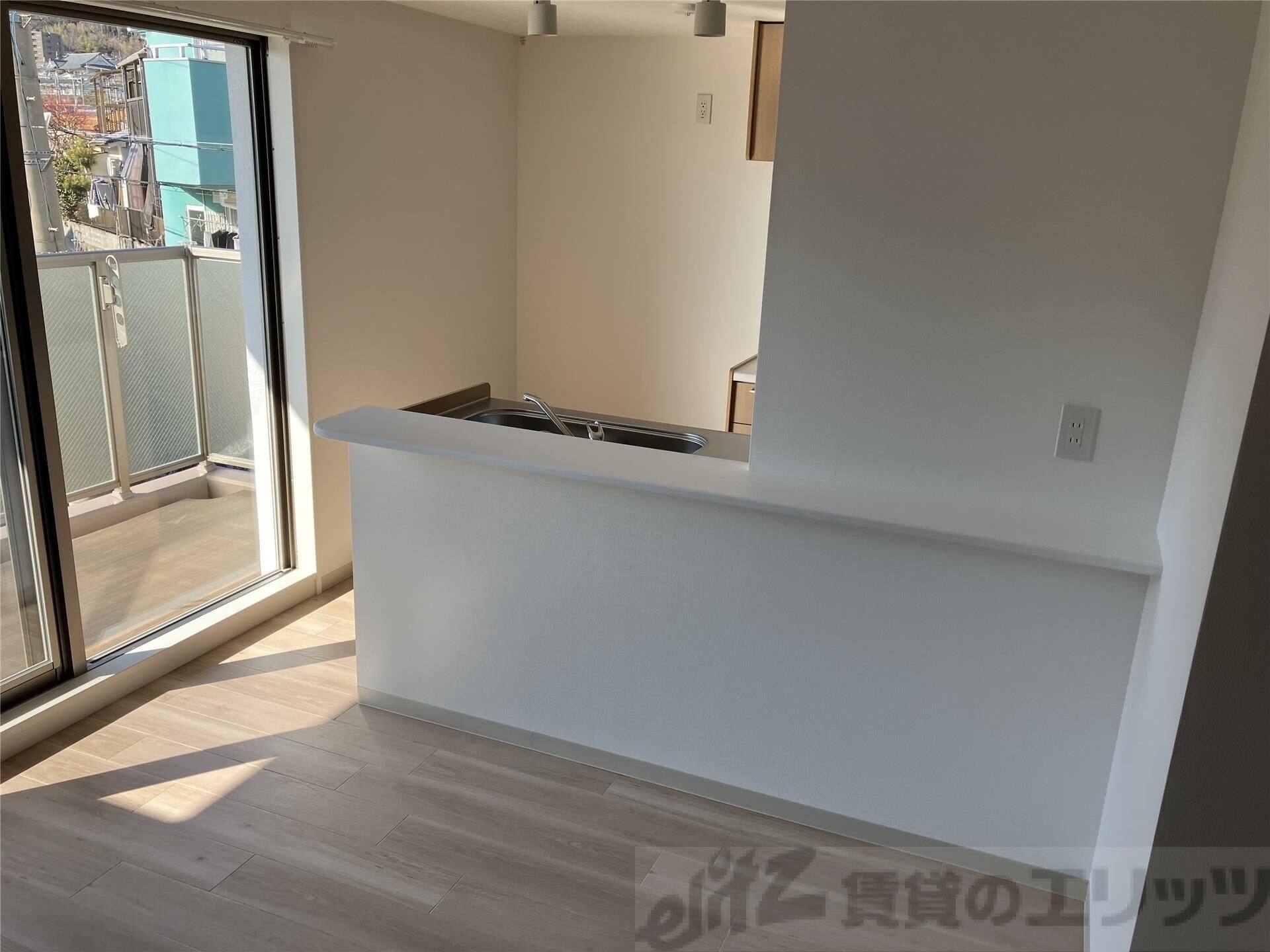 ペンギンズマンション箕面新稲の物件内観写真