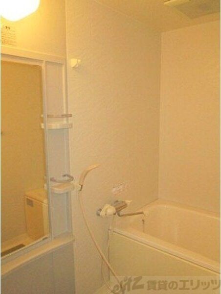 フォレステージュ江坂垂水町の物件内観写真