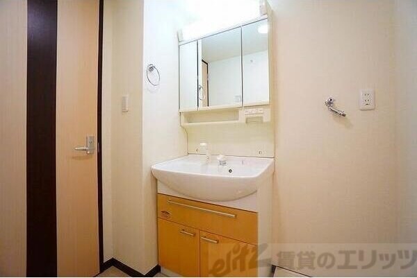 アーバンフラッツ西中島の物件内観写真