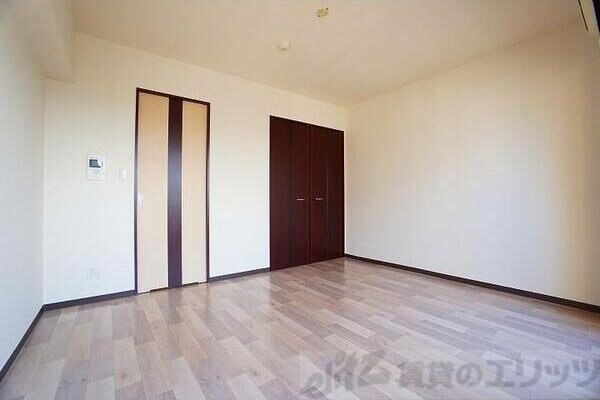 アーバンフラッツ西中島の物件内観写真