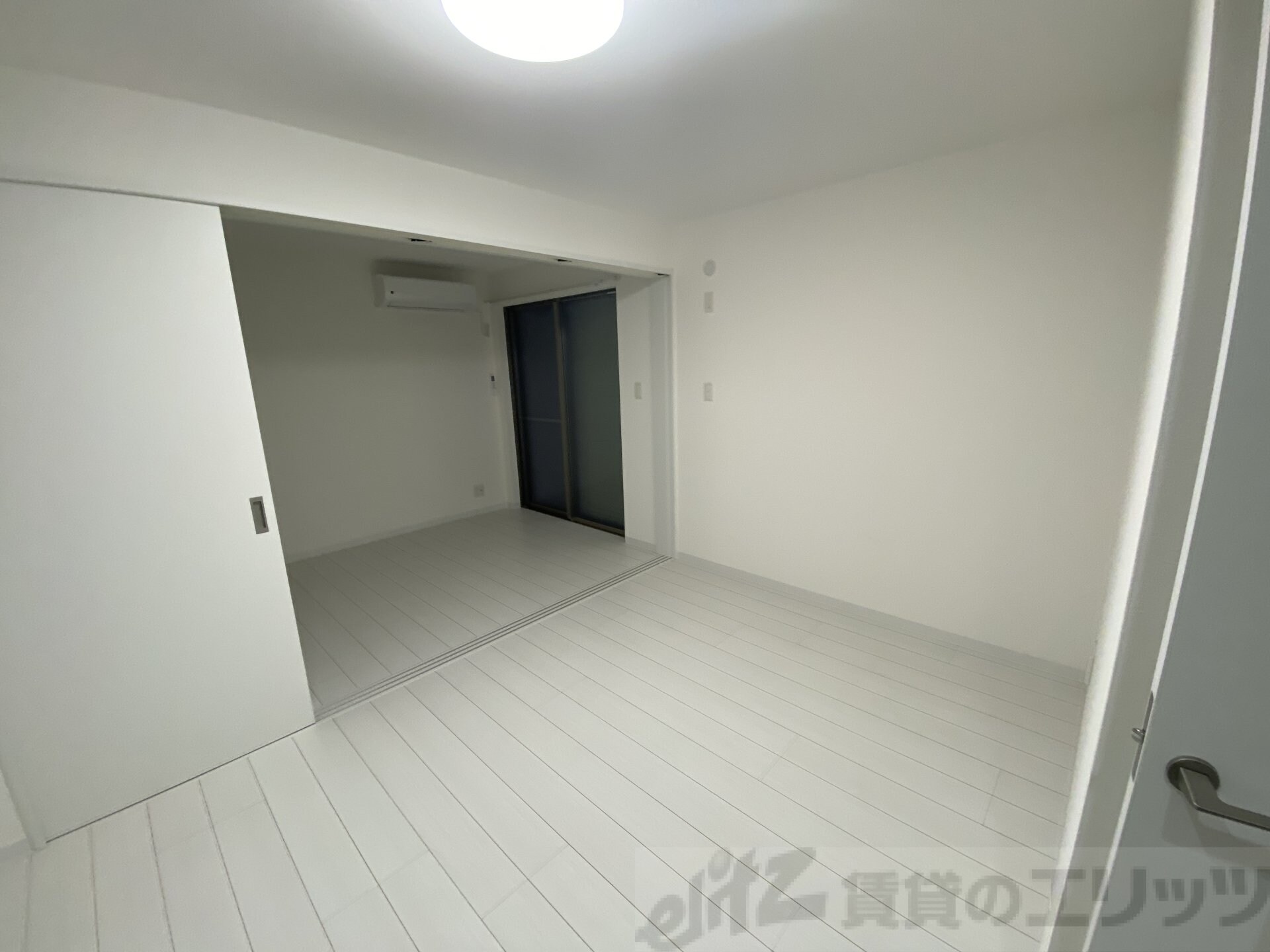 エテルナコート総持寺の物件内観写真