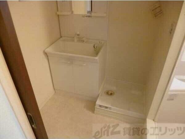 ローズタウンIIIの物件内観写真