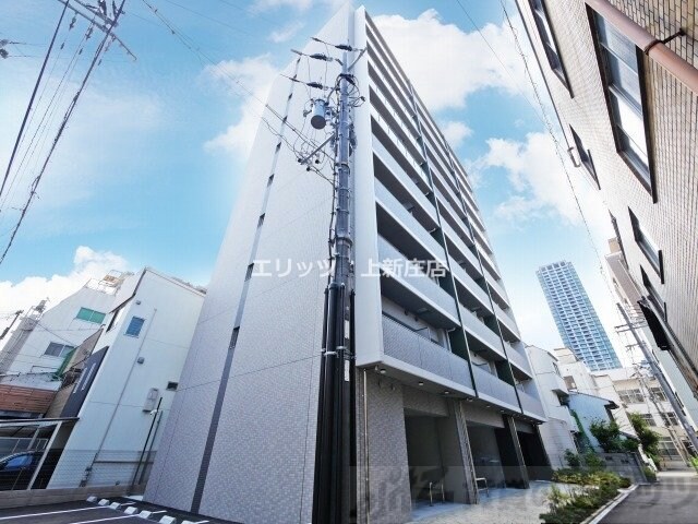 Alivis北梅田の物件外観写真