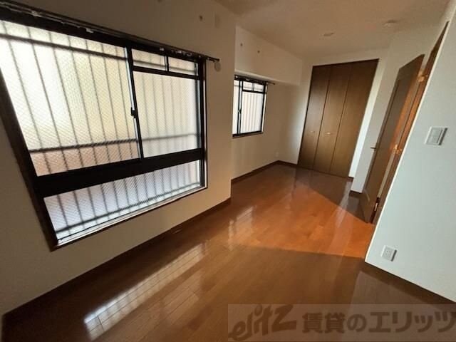 セレブ高槻北園町の物件内観写真