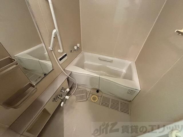 セレブ高槻北園町の物件内観写真