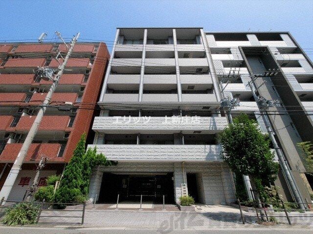 Mid Court 新大阪の物件外観写真