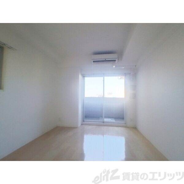 エスリード江坂江の木町の物件内観写真