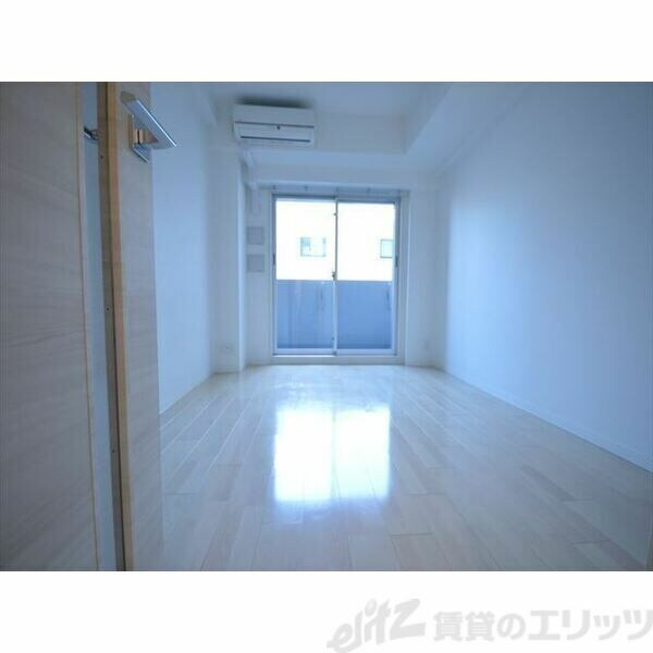 エスリード江坂江の木町の物件内観写真