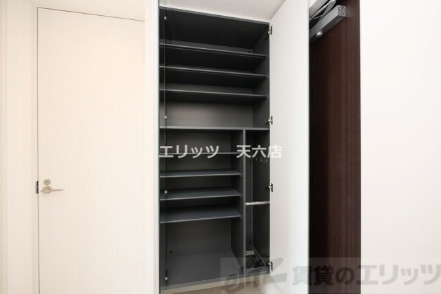 シーズンフラッツ梅田EASTの物件内観写真