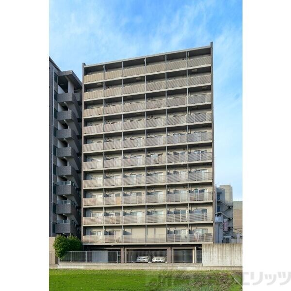 ドゥーエ江坂IIの物件外観写真