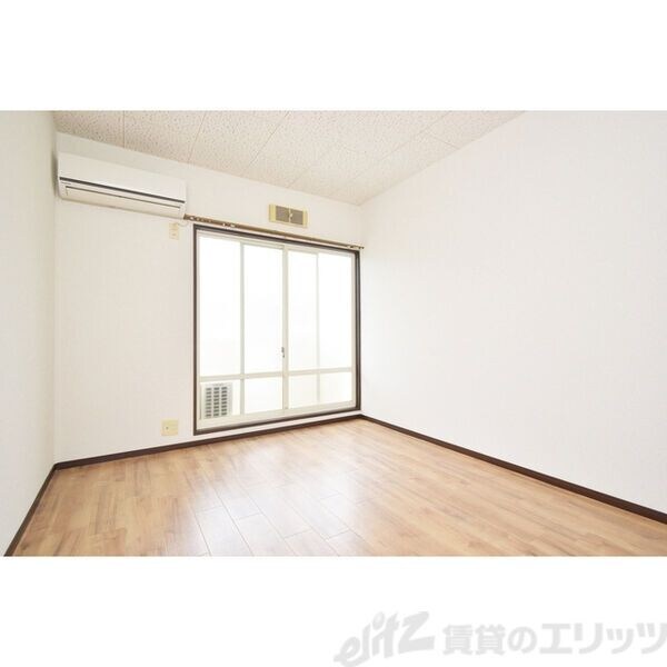 ヴィラプレフェールIIB棟の物件内観写真