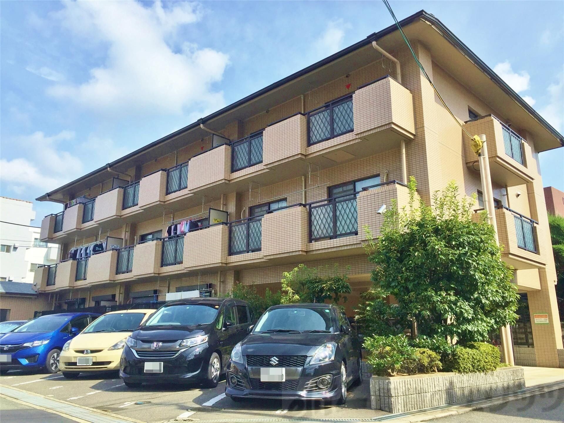 リバーサイドホームの物件外観写真