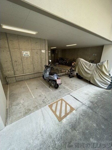 エストーネ江坂の物件内観写真