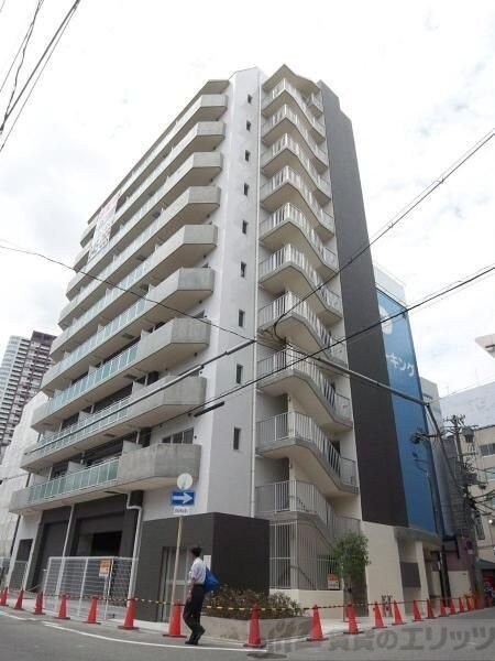 クレグラン北梅田の物件外観写真