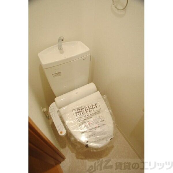 KTIレジデンス江坂の物件内観写真