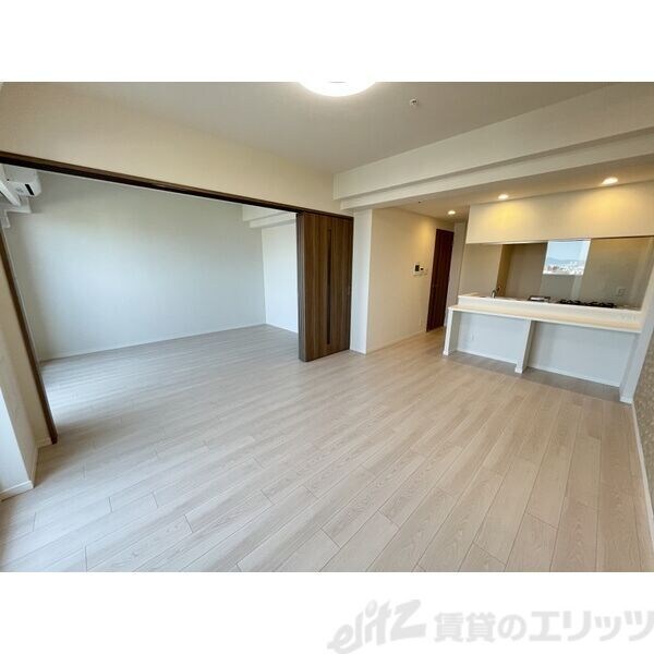 スプランディッド江坂駅前の物件内観写真